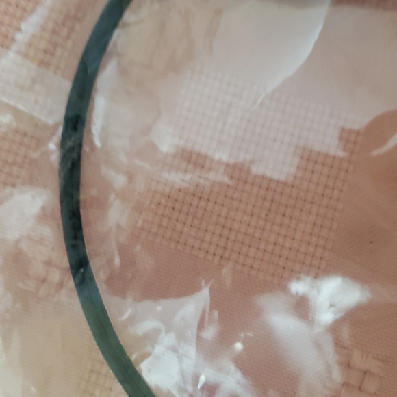 NEW Green Headband - Picture 3 of 3